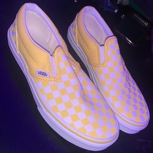 never worn yellow checkered vans